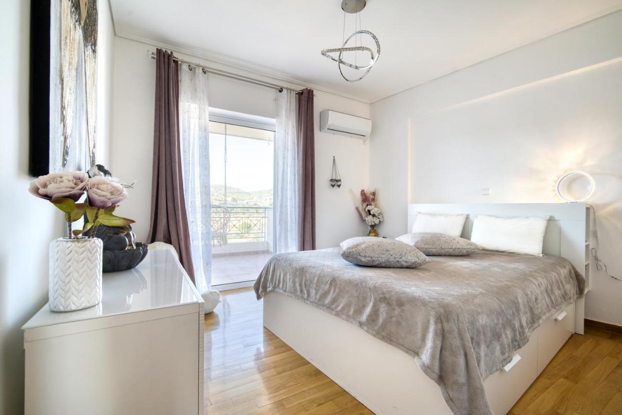 Sea & Mountain Apartment Close To Port And City Lávrion Екстериор снимка