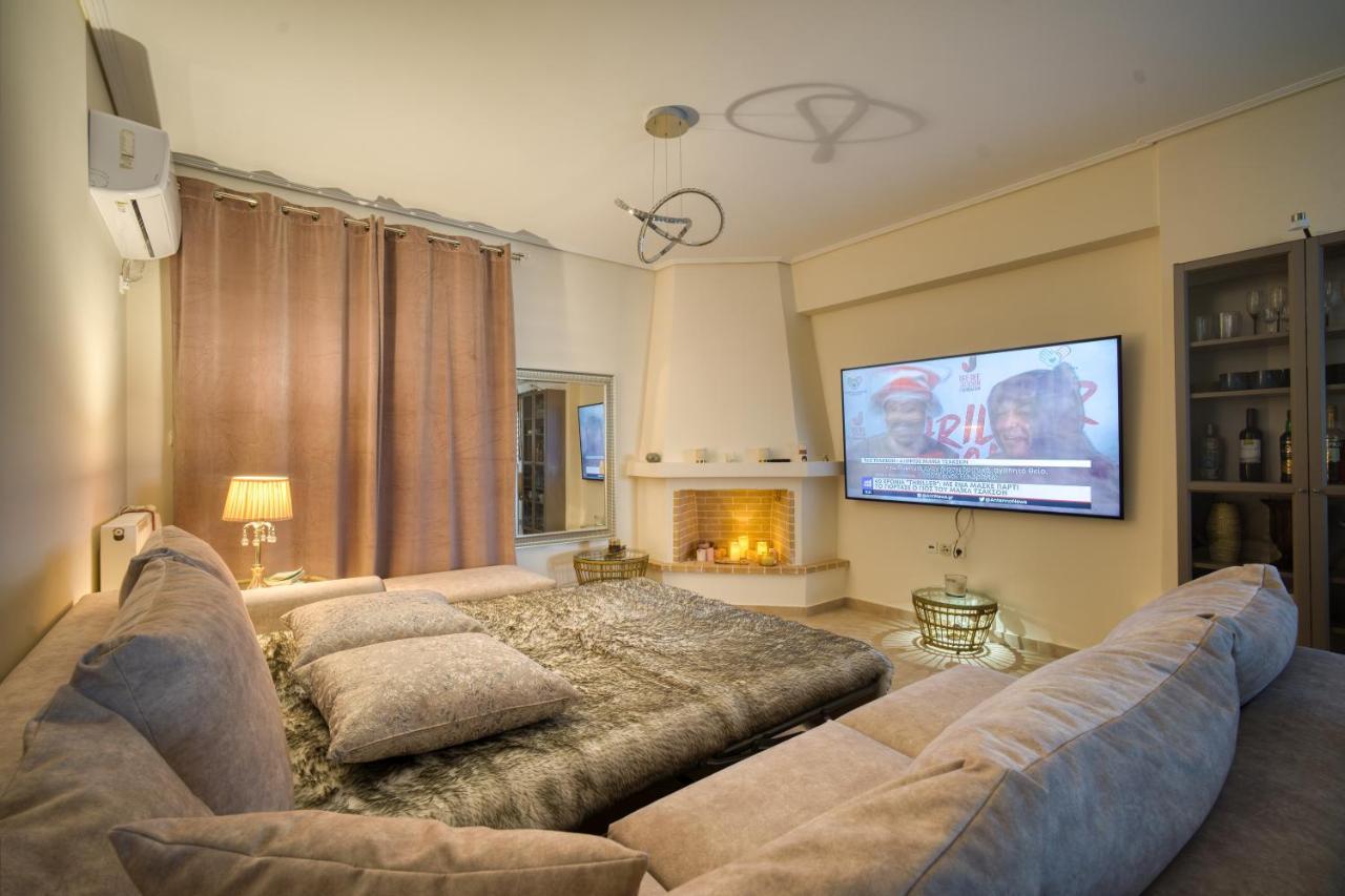 Sea & Mountain Apartment Close To Port And City Lávrion Екстериор снимка