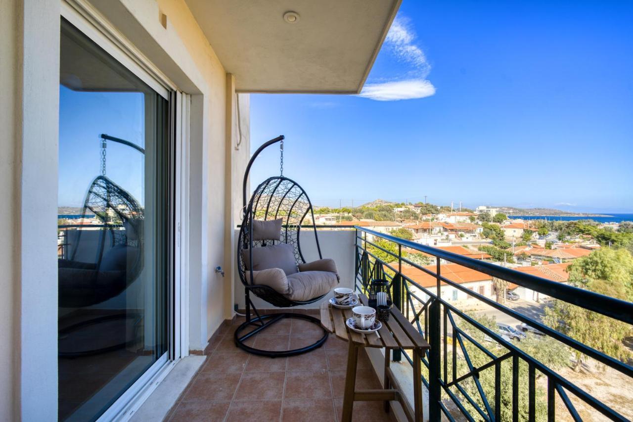 Sea & Mountain Apartment Close To Port And City Lávrion Екстериор снимка
