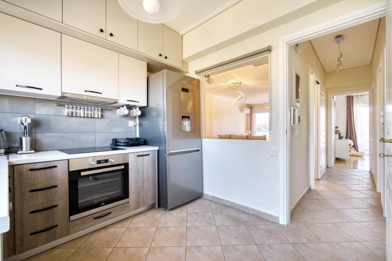 Sea & Mountain Apartment Close To Port And City Lávrion Екстериор снимка