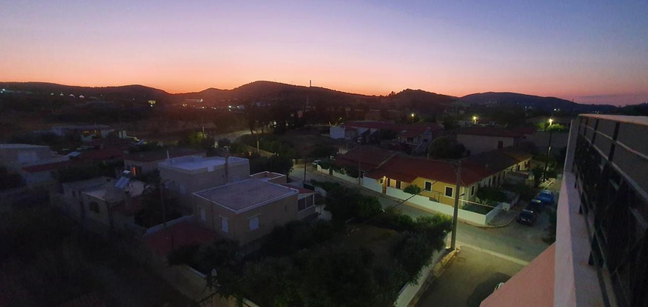 Sea & Mountain Apartment Close To Port And City Lávrion Екстериор снимка