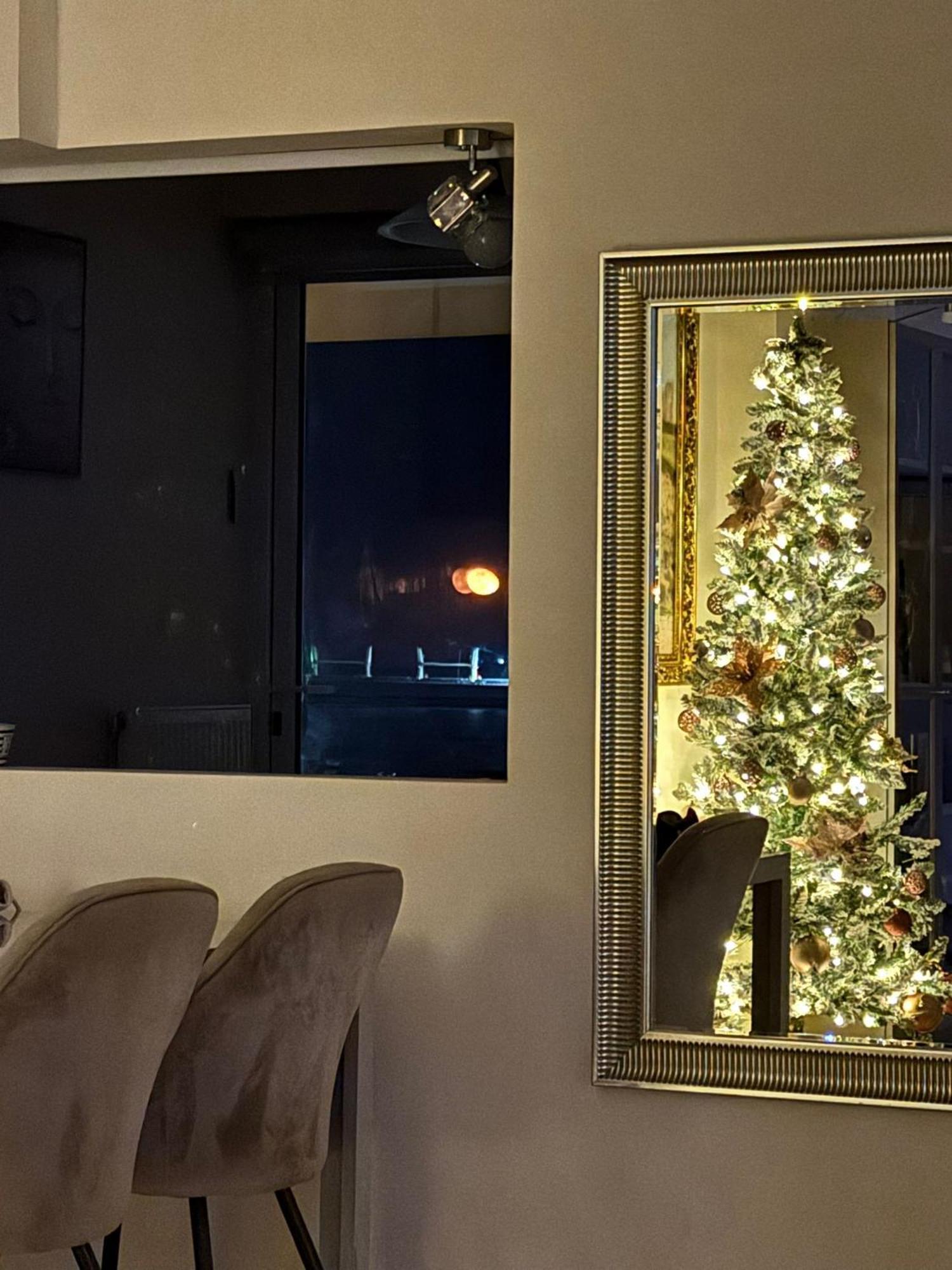 Sea & Mountain Apartment Close To Port And City Lávrion Екстериор снимка